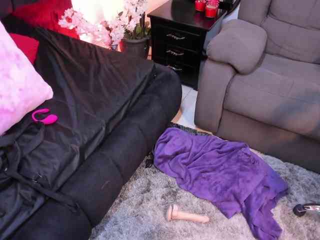Emilytomson webcam