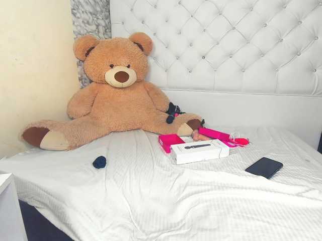 Latinamarcela live cam on BongaCams