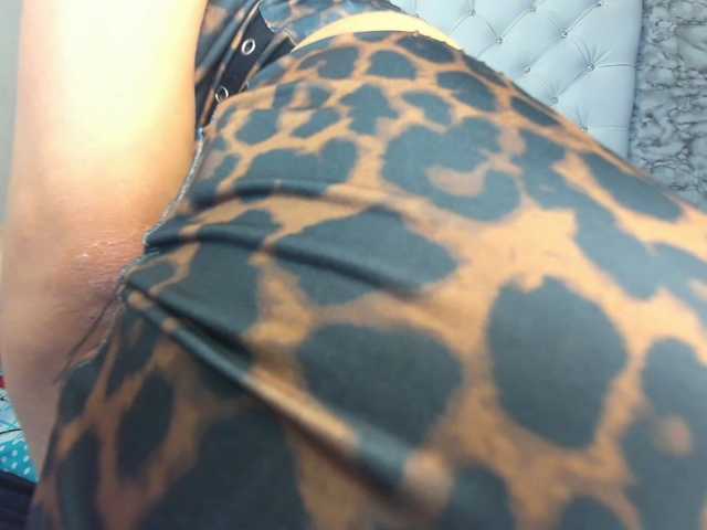 Latinamarcela live cam on BongaCams