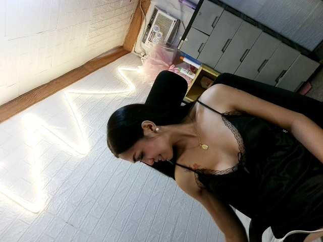 AsianCutieecum