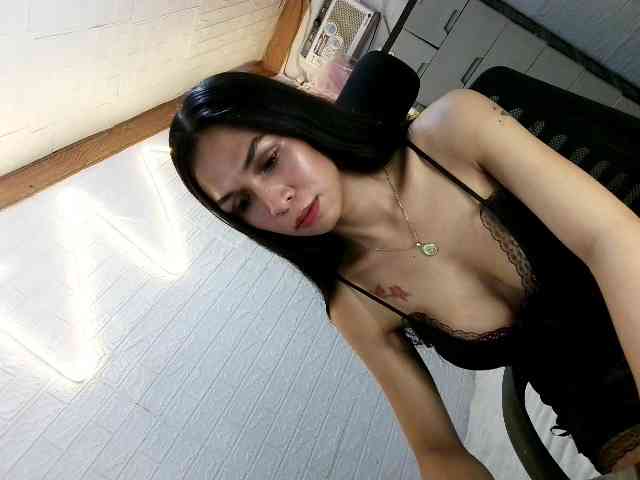 AsianCutieecum