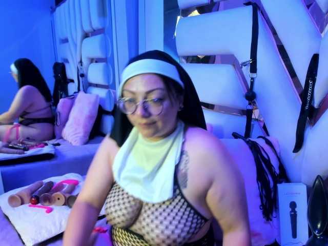 SusanaFlame live cam preview