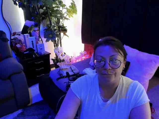 SusanaFlame webcam