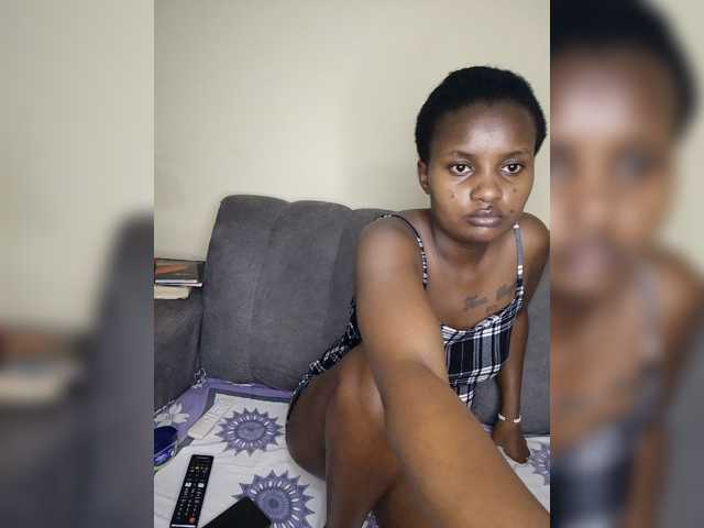 BLACKBERRY26 live cam on BongaCams