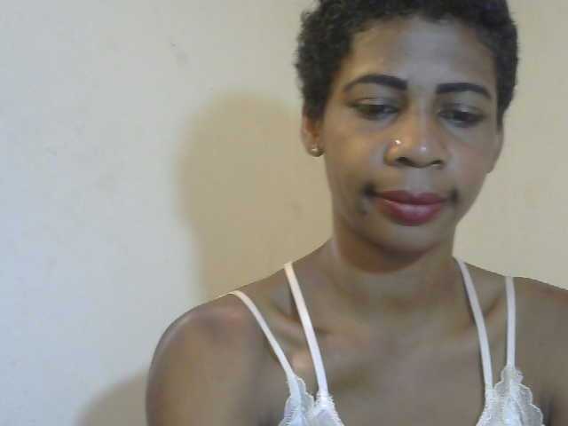 Anitahw live cam on BongaCams
