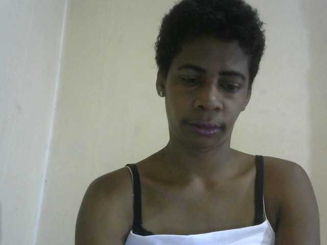 Anitahw live cam on BongaCams