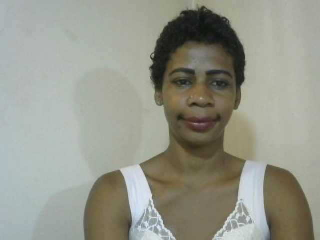 Anitahw live cam on BongaCams