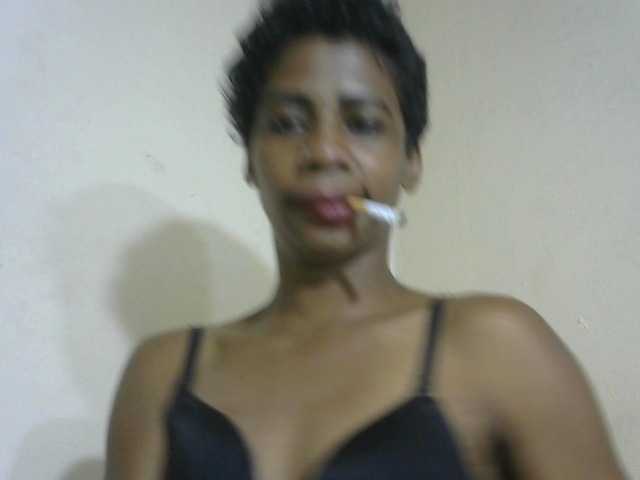 Anitahw live cam on BongaCams