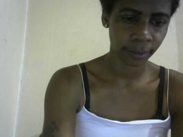 Anitahw live cam on BongaCams