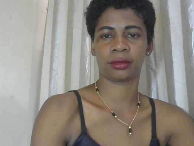 Anitahw live cam on BongaCams