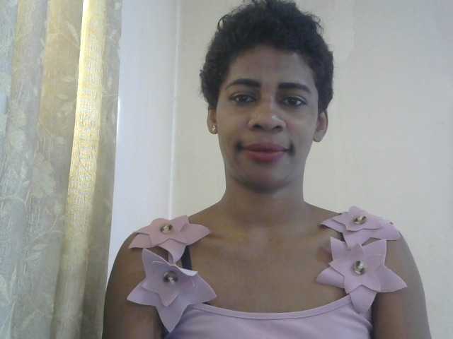 Anitahw live cam on BongaCams
