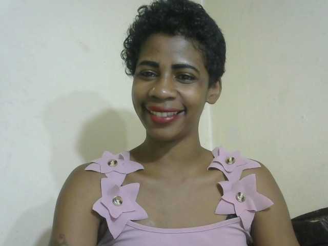 Anitahw live cam on BongaCams