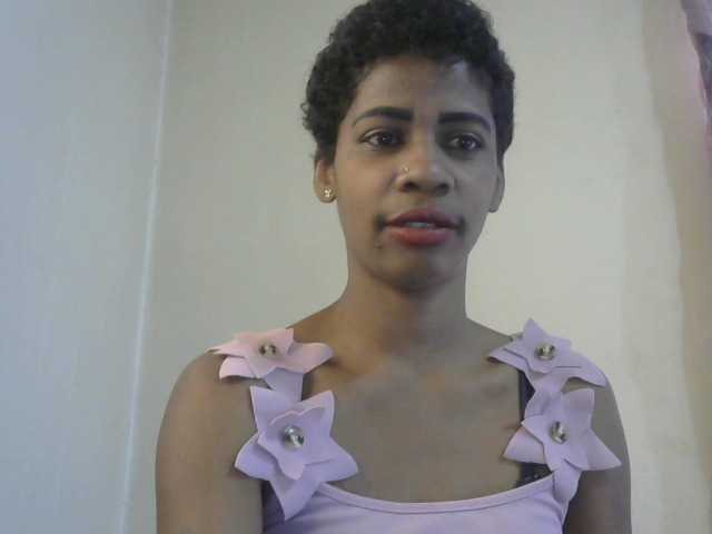 Anitahw live cam on BongaCams