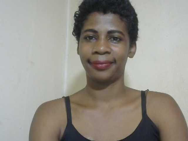 Anitahw live cam on BongaCams