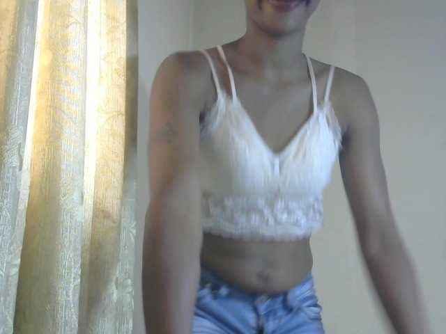 Anitahw live cam on BongaCams