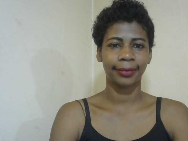 Anitahw live cam on BongaCams
