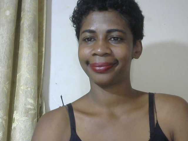 Anitahw live cam on BongaCams