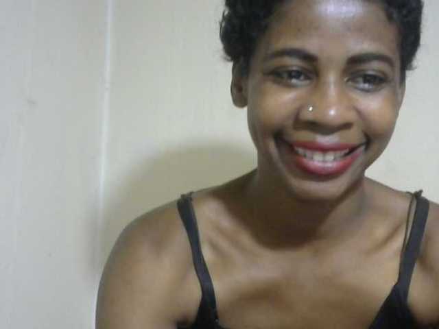 Anitahw live cam preview