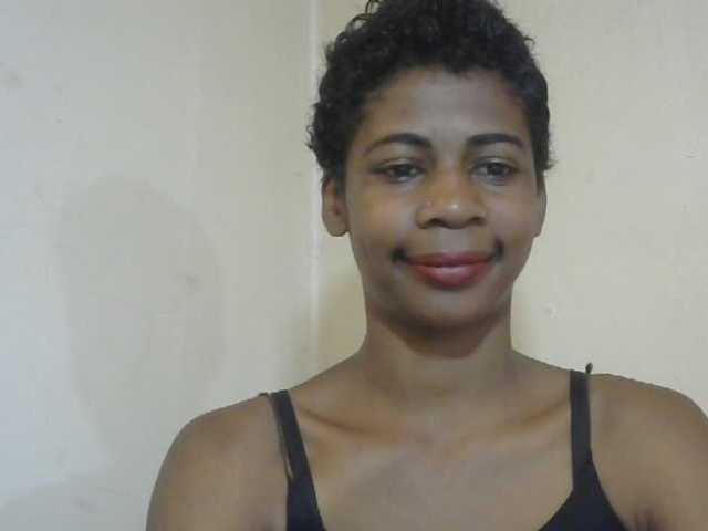 Anitahw live cam on BongaCams