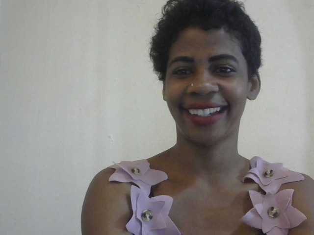 Anitahw live cam on BongaCams