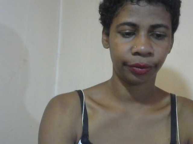 Anitahw live cam preview
