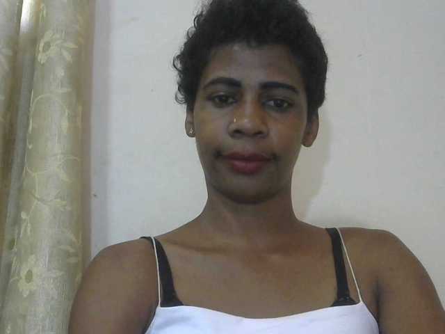 Anitahw live cam preview