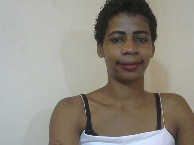 Anitahw live cam preview