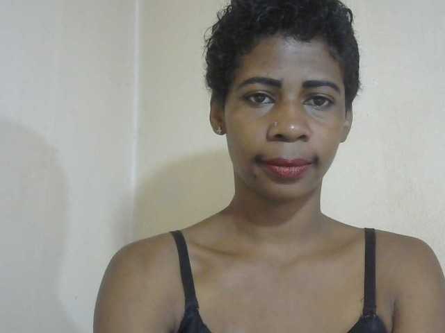 Anitahw live cam on BongaCams