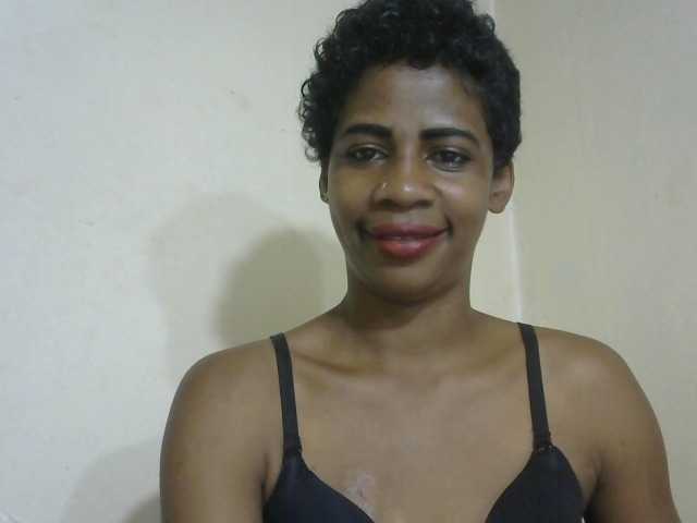 Anitahw live cam preview