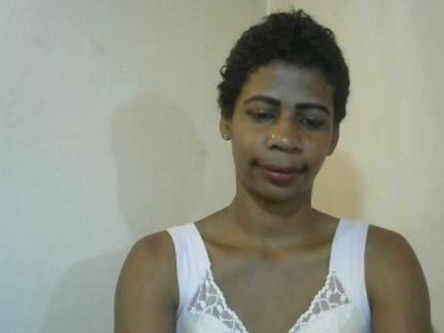 Anitahw live cam preview