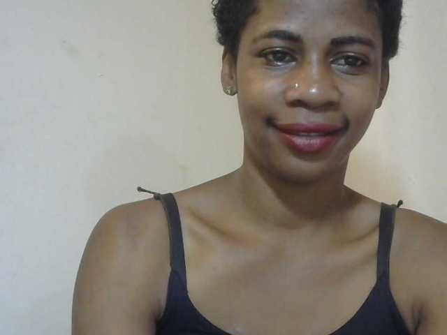 Anitahw live cam preview