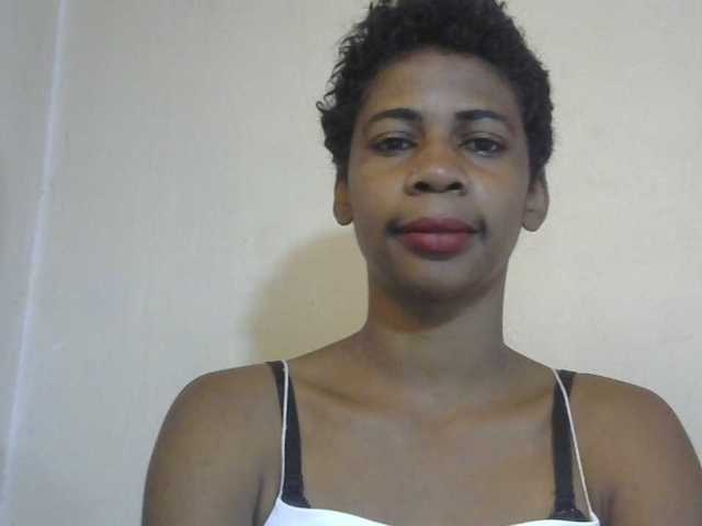 Anitahw live cam on BongaCams