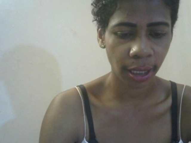 Anitahw live cam on BongaCams