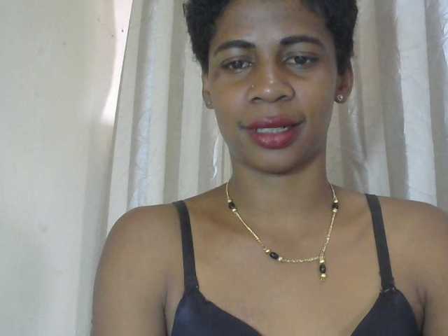 Anitahw live cam on BongaCams