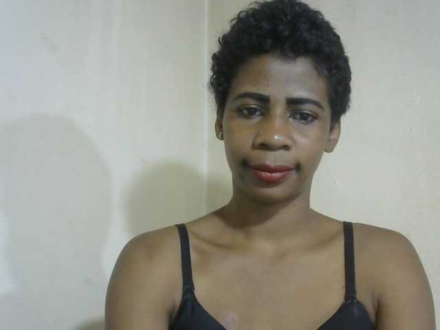 Anitahw live cam preview