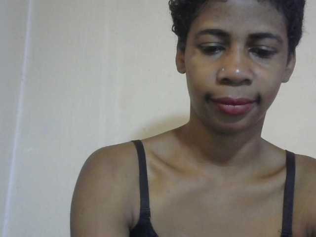 Anitahw live cam preview
