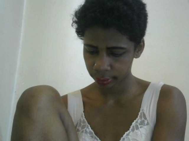 Anitahw — live female cam
