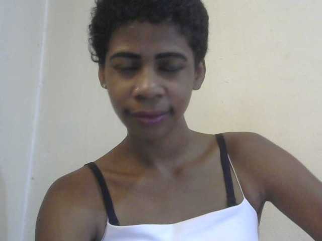 Anitahw live cam on BongaCams