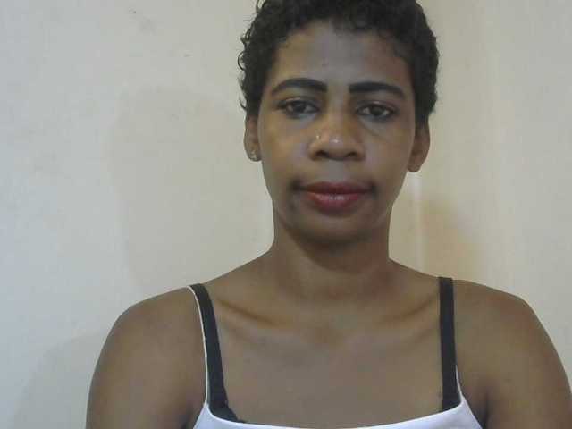 Anitahw live cam preview