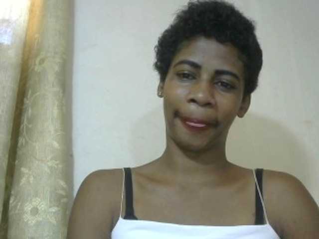 Anitahw live cam preview