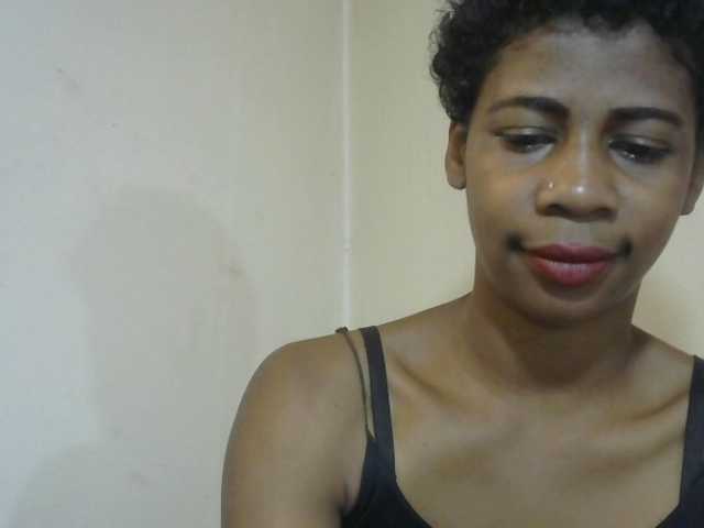 Anitahw live cam preview