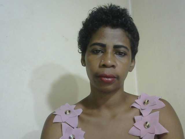 Anitahw live cam on BongaCams