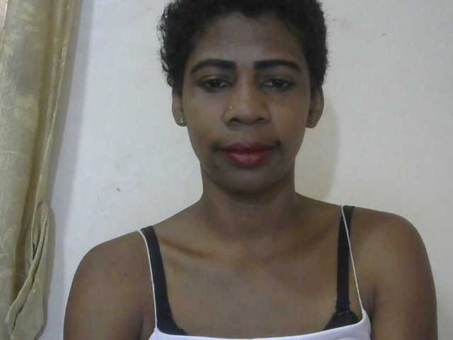 Anitahw live cam on BongaCams