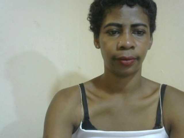 Anitahw live cam preview