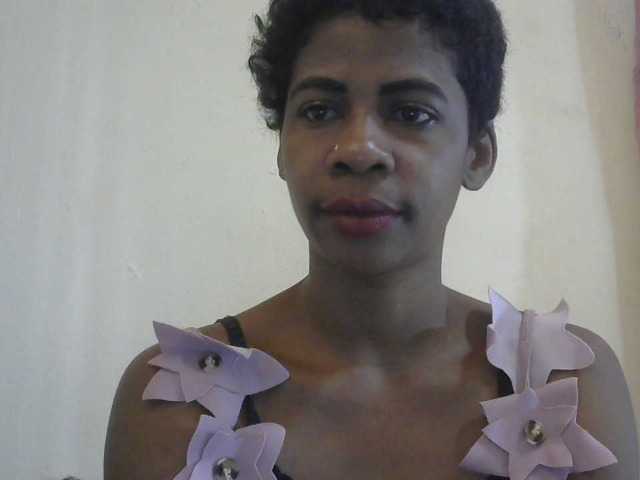 Anitahw live cam on BongaCams