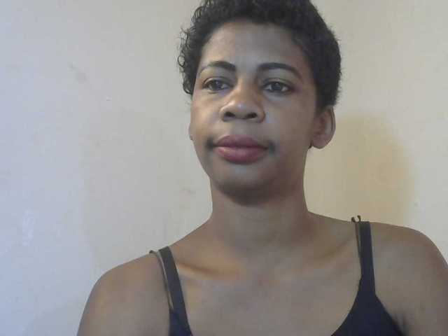 Anitahw live cam on BongaCams
