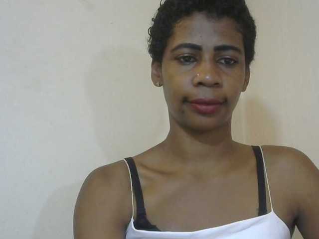 Anitahw live cam on BongaCams