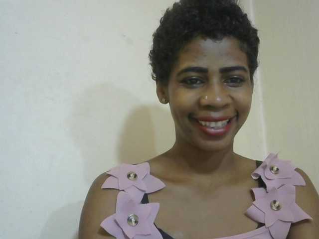 Anitahw live cam on BongaCams