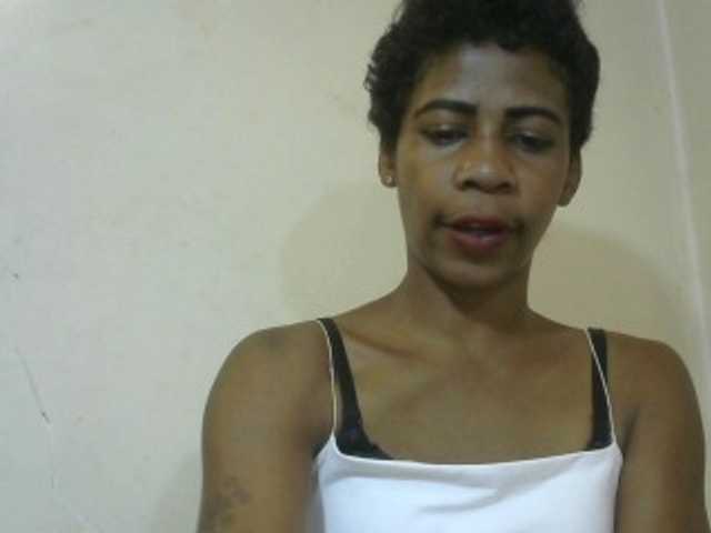Anitahw live cam preview