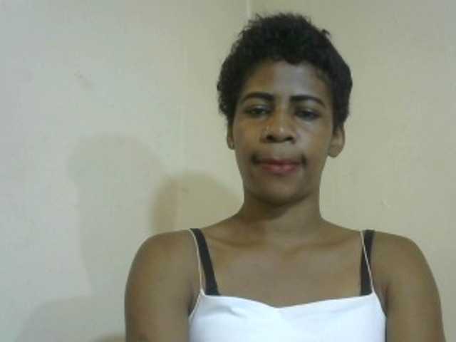 Anitahw live cam preview